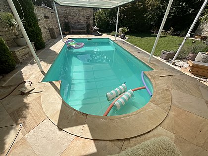 Skimmer Becken vor der Sanierung